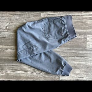 Women’s fig scrub bottom